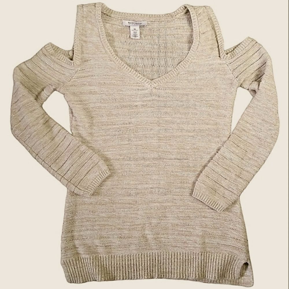 White House Black Market Cold Shoulder Pullover Cream Beige Sweater Size XSmall
